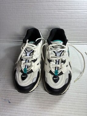 Nike White Black Teal Athletic Sneakers USED SKU CZ1921-101